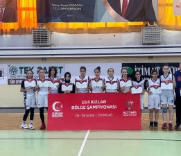 SARAY MARATONSPOR KIZ BASKETBOL TAKIMINDAN BİR BAŞARI DAHA GELDİ….