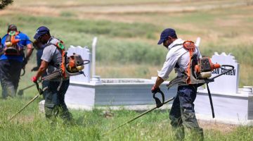 MEZARLIKLAR BAYRAMA HAZIR