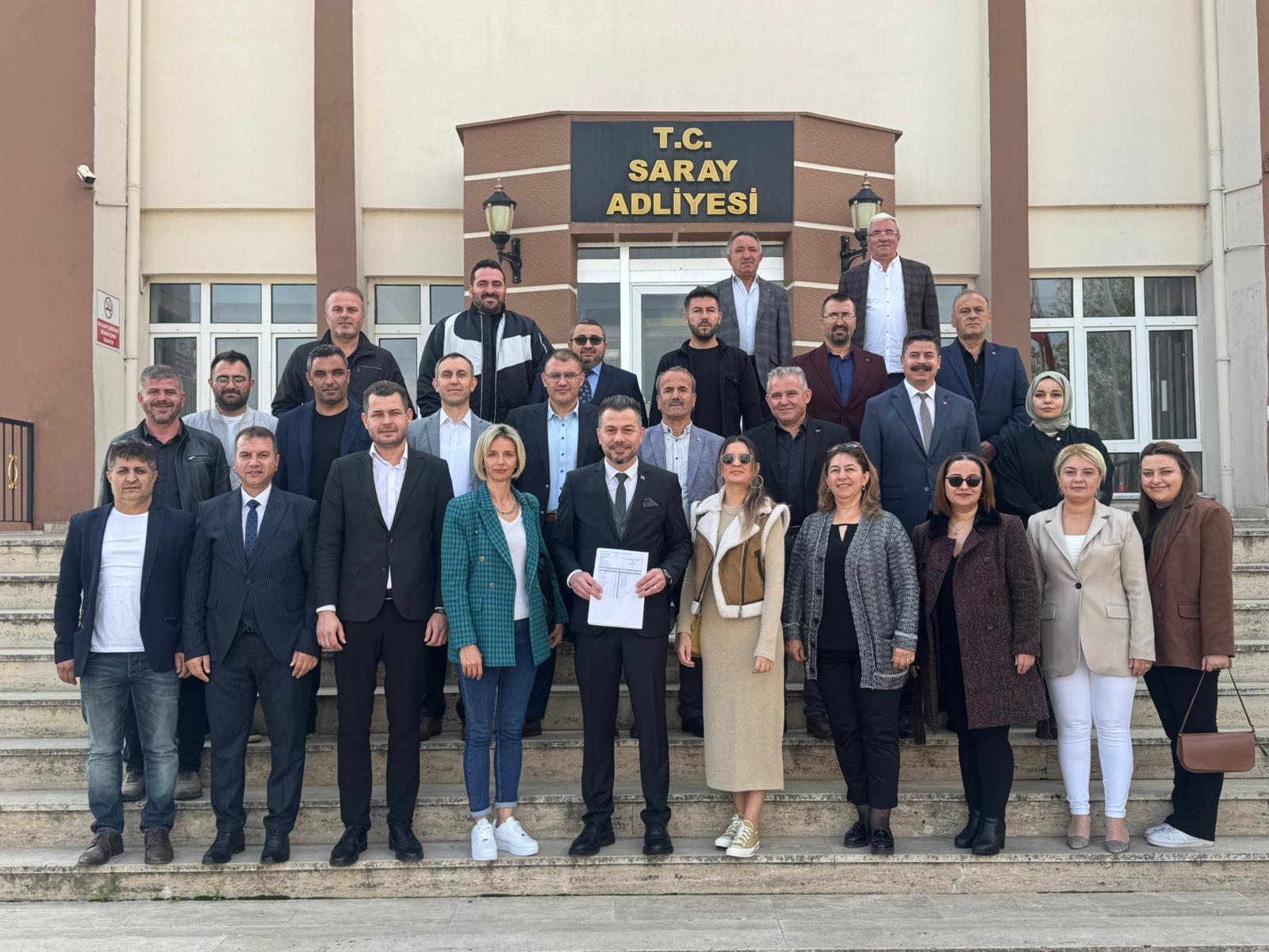 Başkan İnanç Mazbatasını aldı
