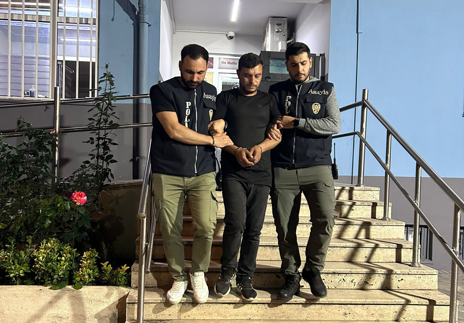 Hakkında 21 Yıl kesinleşmiş hapis cezası olan zanlı Saray’da yakalandı