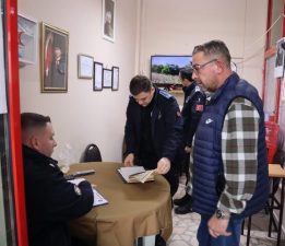 Zabıta ekipleri kaldırım işgallerini denetledi