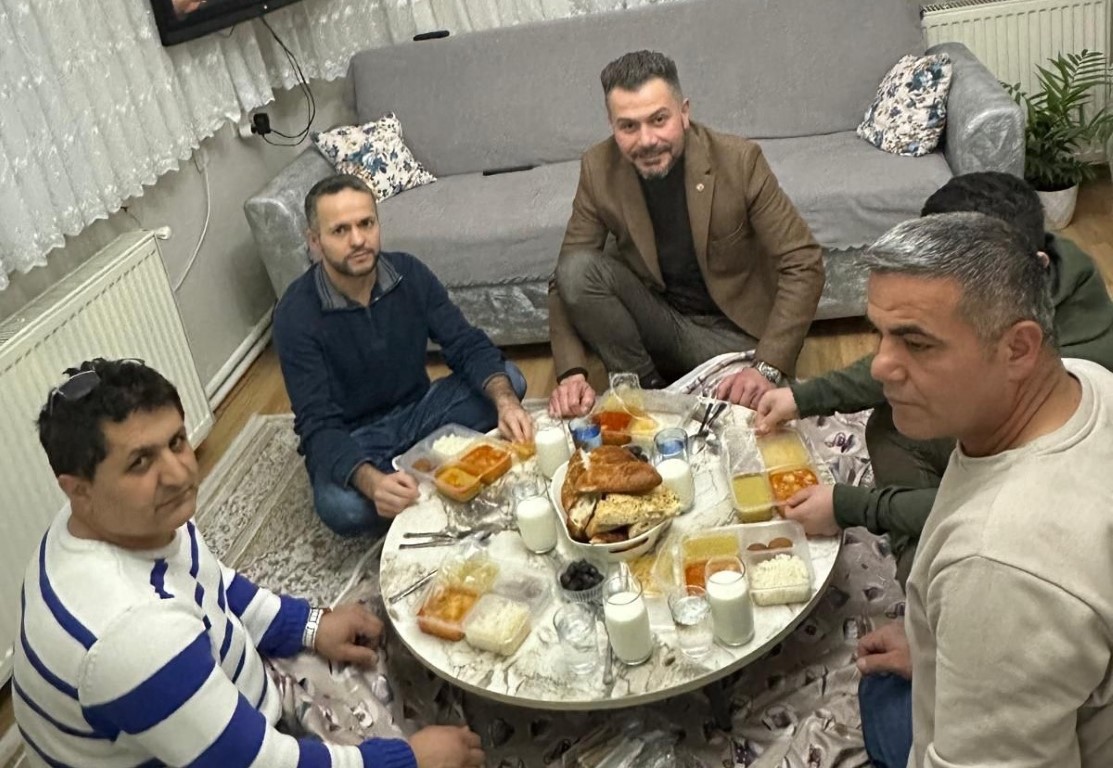 AK Partililerden Gönül Sofraları Ziyaretleri