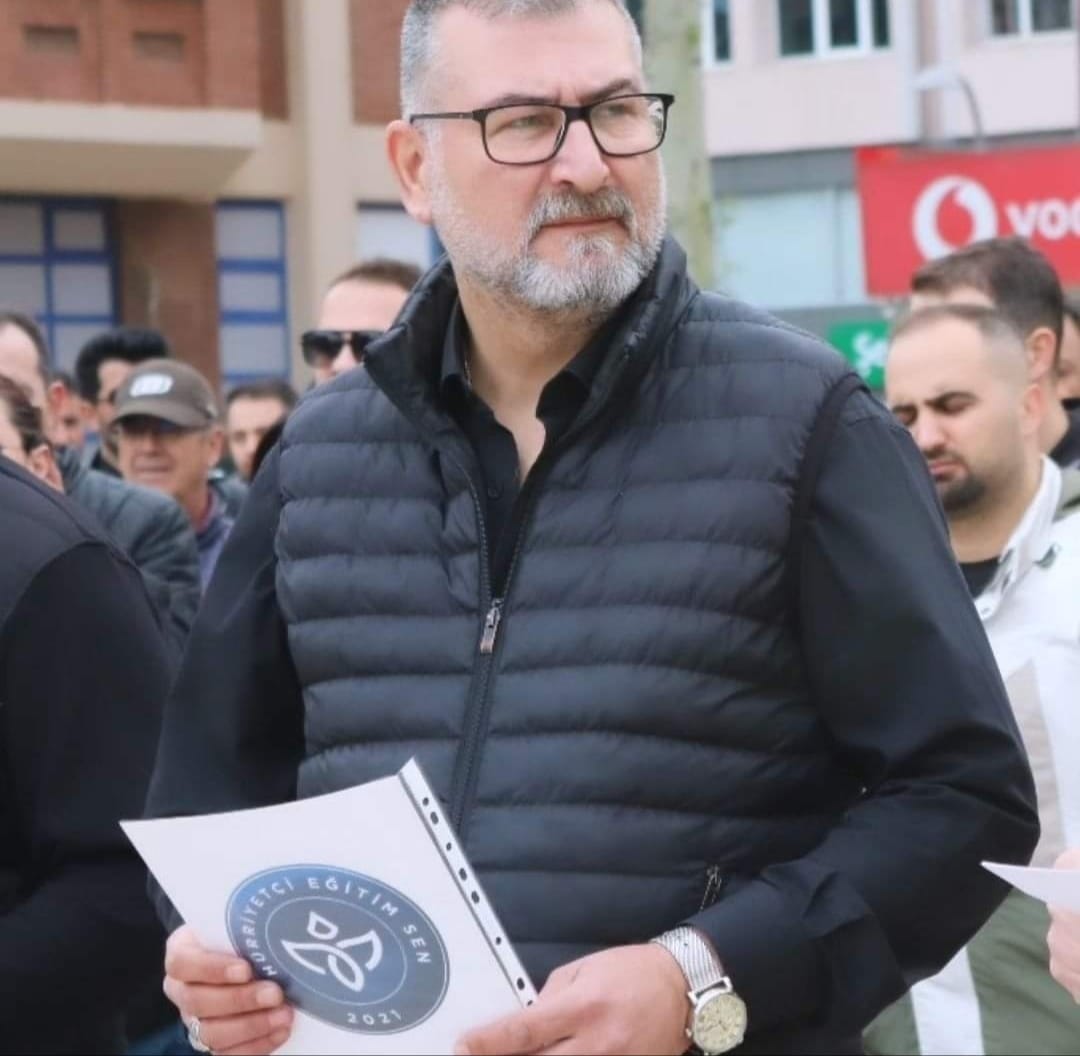 “İhanetin Karşısında, Türk Milletinin Yanındayız!”