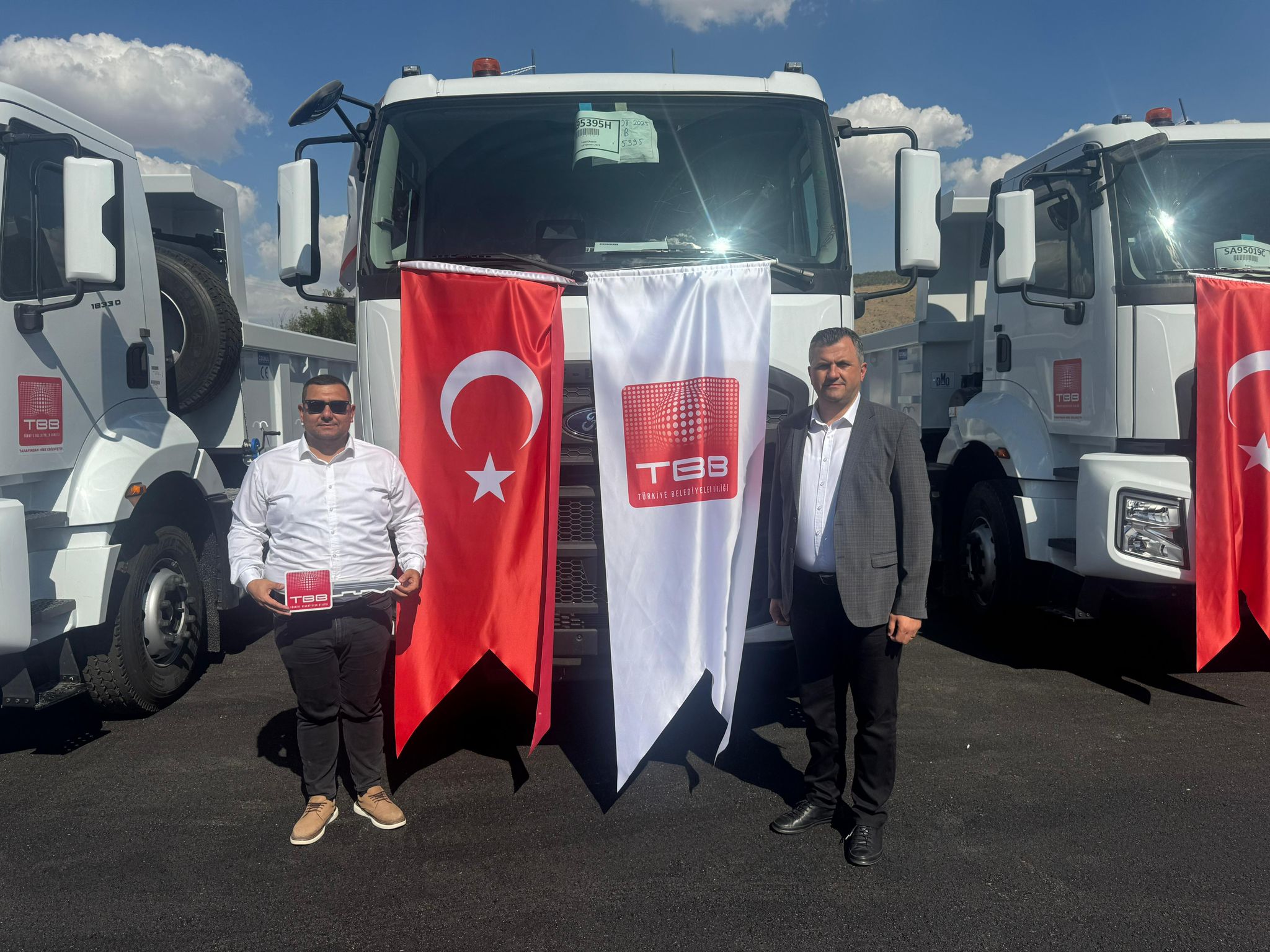 Türkiye Belediyeler Birliği’nden Saray Belediyesi’ne hibe kamyon