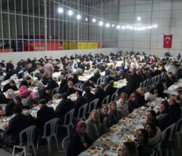 Sinanlı’da iftar sofrası kuruldu